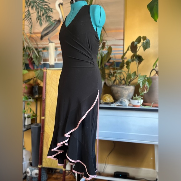 Sultry Salsa style little Black dress - Picture 4 of 7